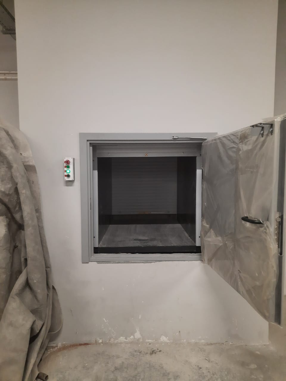 Малогрузовой подъёмник шахтный ПГ-ГШ, 250 кг, Хабаровск